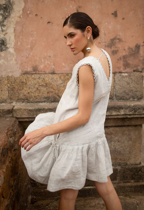 LINEN DRESS