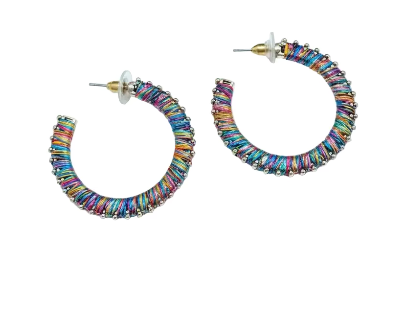 GOLDEN EARRINGS OF MULTICOLOR THREAD - Sax Style
