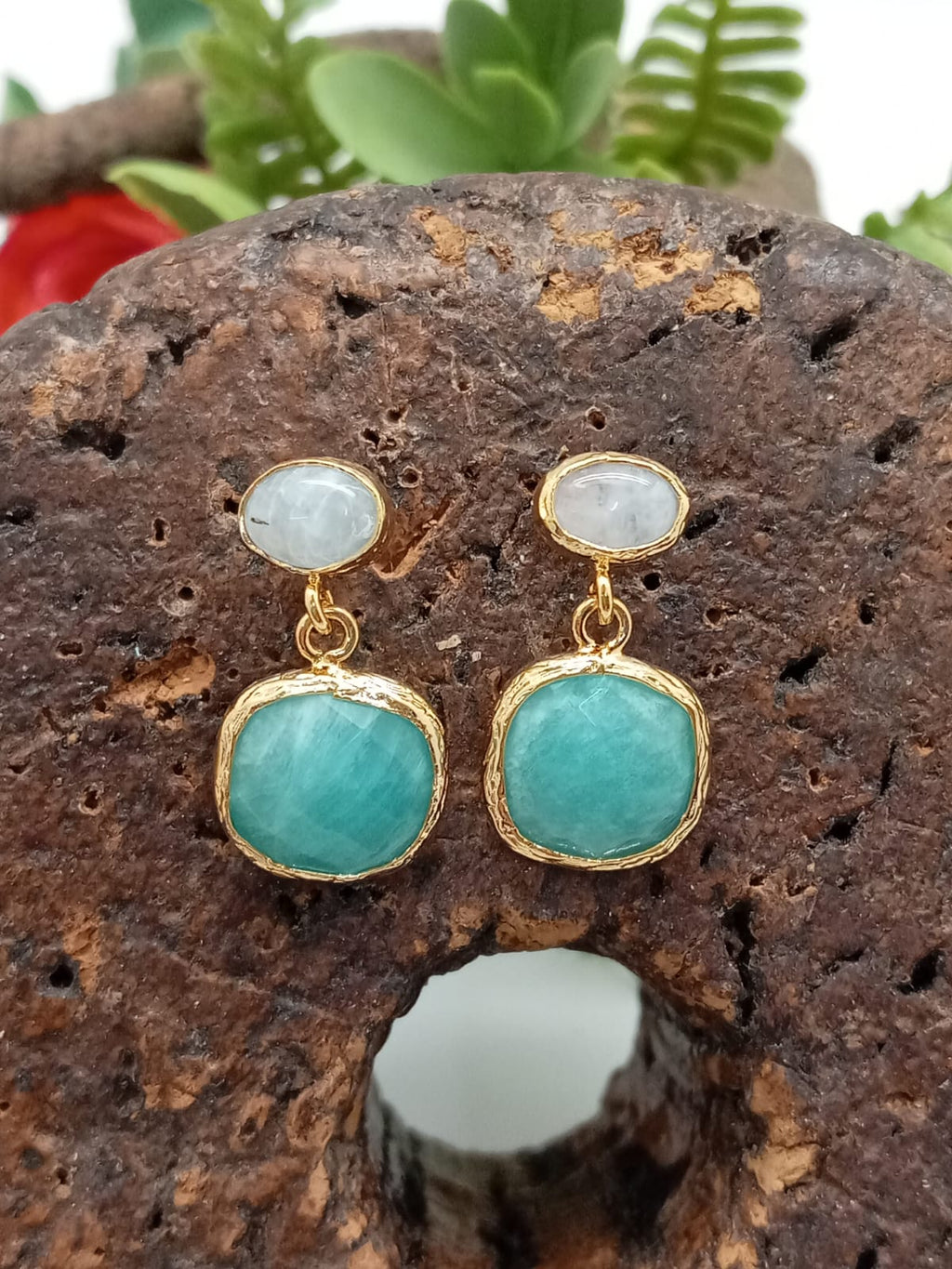SECRET MINERAL EARRINGS